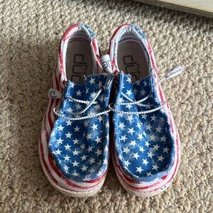 Hey Dude Wally in Stars n Stripes